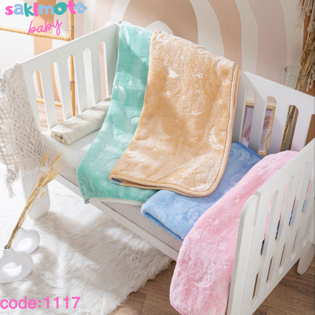 Plain crescent-shaped blanket, two layers