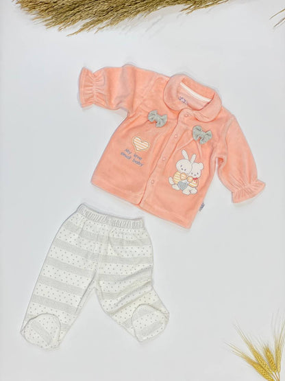 - بيجامة مواليد قطيفة ناعمه